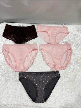 Victoria's Secret & Pink Lot Of Five Underwear Panties Brief Size Medium Lace